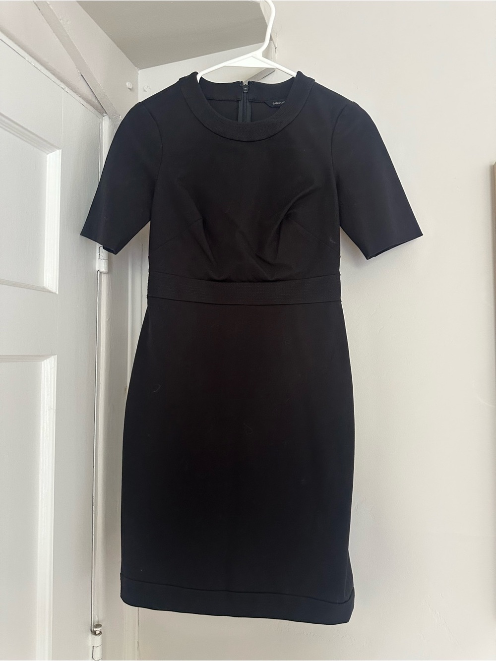 Banana Republic Black Short-Sleeve Midi Dress